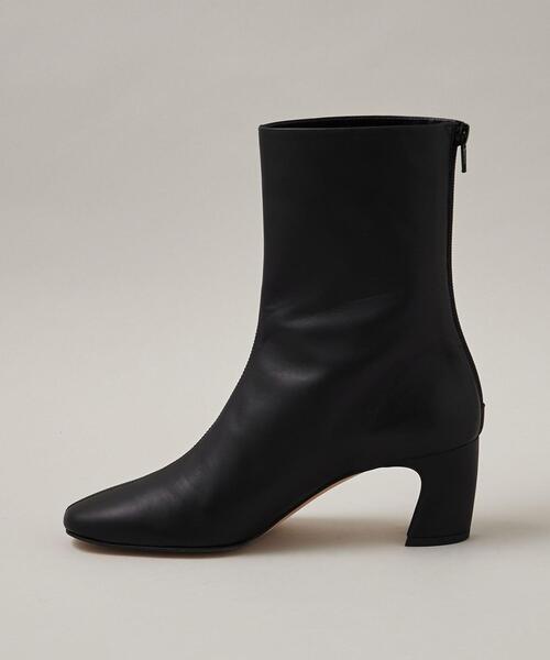 ODETTE E ODILE（オデットエオディール）の「センターシーム ショートブーツ60↓↑（ブーツ・レディース・ブラック/ベージュ/シルバー・22cm/22.5cm/23cm/23.5cm/24cm/24.5cm/25cm/21.5cm）」の5枚目の写真