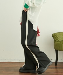 ラインスリットパンツ