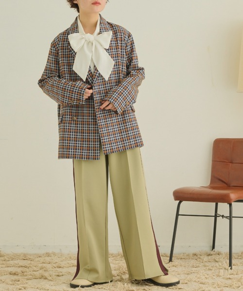 MERLOT（メルロー）の「ラインスリットパンツ（スラックス・レディース・ブラック/グレイッシュベージュ・FREE）」の20枚目の写真