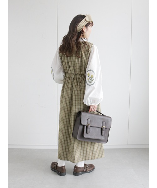 ehka sopo(エヘカソポ)の「袖刺繍ブラウス(シャツ/ブラウス・レディース・オフホワイト/グリーン/キナリ・フリ-)」の19枚目の写真