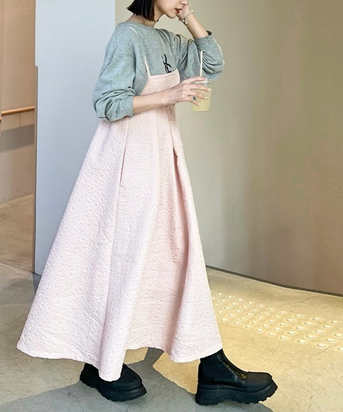 AMELY（エミリー）の「キャミソールワンピース（ワンピース・レディース・ホワイト/ブラック/ネイビー/ブラウン/ライトグレー/ピンク/ブルー/イエロー/グレー系その他/ピンク系その他/ホワイト系その他/ブラック系その他・フリー）」の11枚目の写真