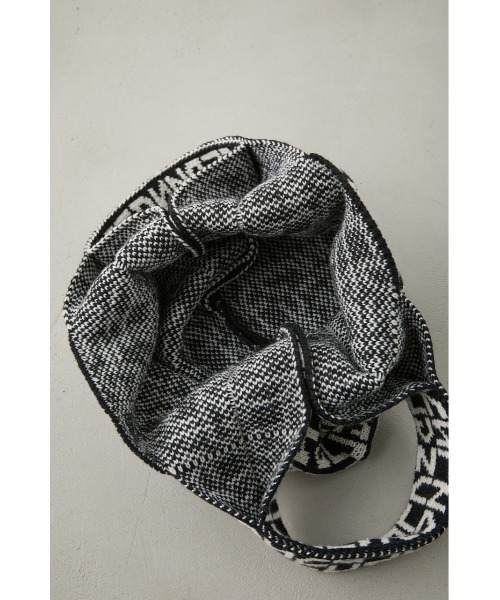 AZUL by moussy(アズールバイマウジー)の「MONOGRAM KNIT MARCHE BAG/モノグラムニットマルシェバッグ(ショルダーバッグ・メンズ・ホワイト系その他/ブラック系その他・FREE)」の9枚目の写真