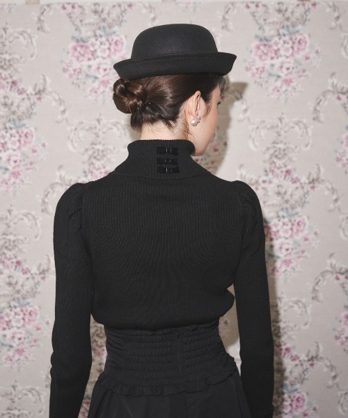 MIRO AMURETTE(ミロアミュレット)の「neck ribbon knit/ネックリボンニット(ニット/セーター・レディース・ブラック・FREE)」の6枚目の写真