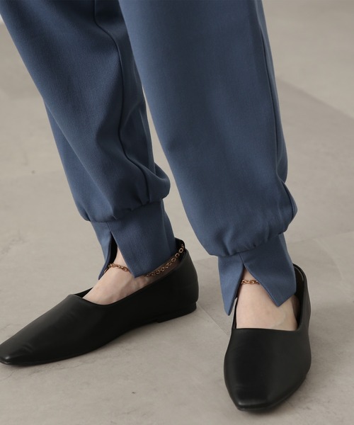 N.(N. Natural Beauty Basic)(エヌエヌナチュラルビューティーベーシック)の「◆スリットジョガーパンツ(スウェットパンツ・レディース・ブラック/ブルー/オフホワイト・MEDIUM)」の5枚目の写真