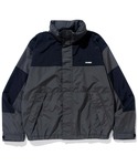 XLARGE的「PANELED NYLON JACKET（尼龍夾克）」