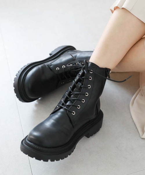 archives(アルシーヴ)の「レースアップブーツ(ブーツ・レディース・ブラウン/ブラック・MEDIUM/LARGE)」の4枚目の写真