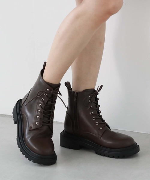 archives(アルシーヴ)の「レースアップブーツ(ブーツ・レディース・ブラウン/ブラック・MEDIUM/LARGE)」の11枚目の写真