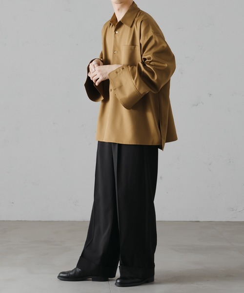 epnok（エプノック）の「サイドスリットロングカフスシャツ（シャツ/ブラウス・メンズ・チャコールグレー/ブラック/マスタード・SMALL/MEDIUM/LARGE）」の19枚目の写真