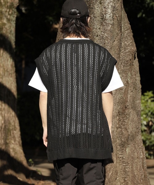 ROOPTOKYO（ループトウキョウ）の「透かし編みベスト オーバーサイズ ニットベスト メッシュニット（ベスト・メンズ・グリーン/ブラック/ベージュ・L/M）」の5枚目の写真