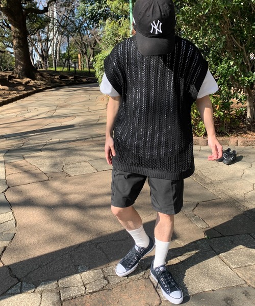 ROOPTOKYO（ループトウキョウ）の「透かし編みベスト オーバーサイズ ニットベスト メッシュニット（ベスト・メンズ・グリーン/ブラック/ベージュ・L/M）」の15枚目の写真