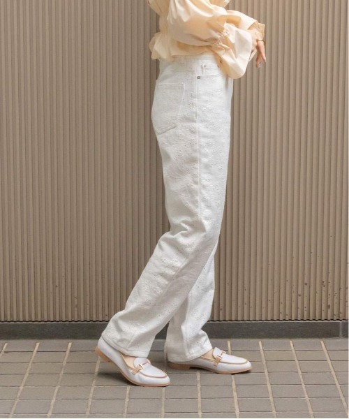 RANDA(ランダ)の「ハイウエストストレートデニム(デニムパンツ・レディース・ブラック/ブルー/ホワイト・0/1)」の18枚目の写真