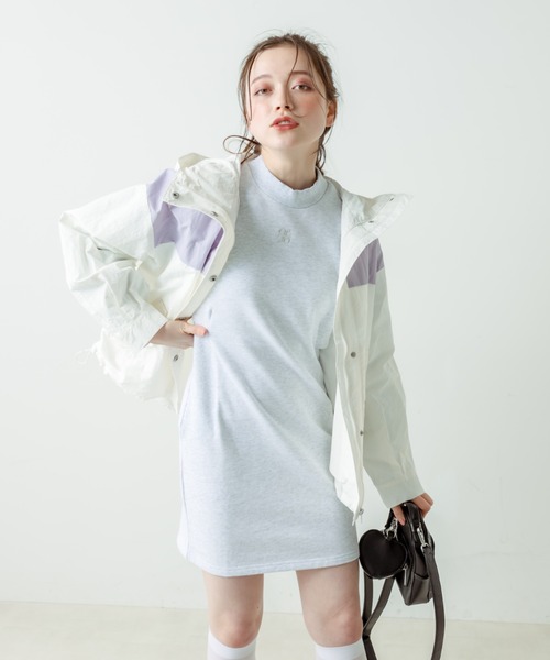 OLIVE des OLIVE(オリーブデオリーブ)の「プチハイスウェットワンピース(ワンピース・レディース・オートミール/オフホワイト/ネイビー・FREE)」の19枚目の写真