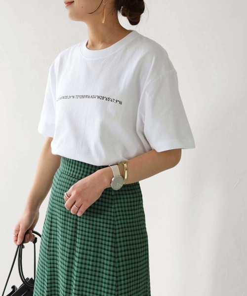 HER CLOSET(ハークローゼット)の「【shemoshelly】WEB限定ナンバーラインロゴTシャツ(Tシャツ/カットソー・レディース・ホワイト/ブラック・S/M/L)」の6枚目の写真