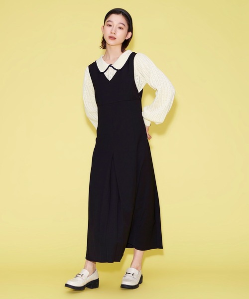 FOREVER 21(フォーエバー トゥエンティーワン)の「【FEMININE】プリーツ深Vネックジャンスカ(ワンピース・レディース・ベージュ/ブラック・MEDIUM/SMALL)」の3枚目の写真