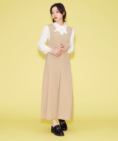FOREVER 21(フォーエバー トゥエンティーワン)の「【FEMININE】プリーツ深Vネックジャンスカ(ワンピース・レディース・ベージュ/ブラック・MEDIUM/SMALL)」の6枚目の写真