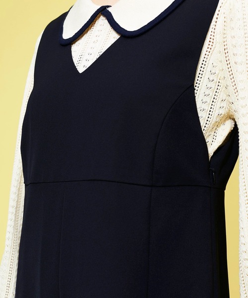 FOREVER 21(フォーエバー トゥエンティーワン)の「【FEMININE】プリーツ深Vネックジャンスカ(ワンピース・レディース・ベージュ/ブラック・MEDIUM/SMALL)」の9枚目の写真
