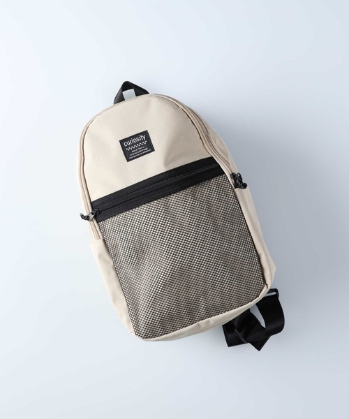 Right-on(ライトオン)の「洗えるスリングバッグ(ボディバッグ/ウエストポーチ・キッズ・ブラック/ベージュ・ONE SIZE)」の2枚目の写真