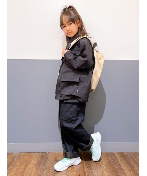 Right-on(ライトオン)の「洗えるスリングバッグ(ボディバッグ/ウエストポーチ・キッズ・ブラック/ベージュ・ONE SIZE)」の7枚目の写真