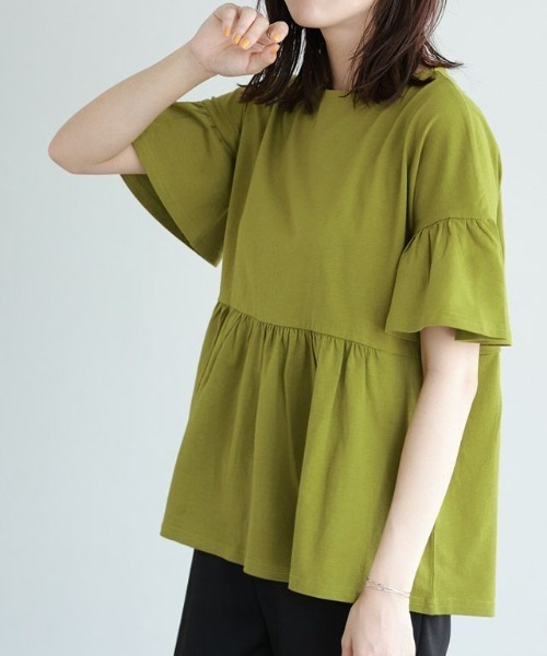 Pierrot（ピエロ）の「綿100％ ギャザーフリルスリーブTシャツ（Tシャツ/カットソー・レディース・ブラック/ライトグレー/ネイビー/オフホワイト/ブルー系その他/パープル系その他/グレイッシュベージュ/チャコール/ブラウン/オリーブ/ミント/イエロー系その他・M/L）」の7枚目の写真