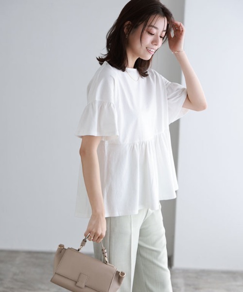 Pierrot（ピエロ）の「綿100％ ギャザーフリルスリーブTシャツ（Tシャツ/カットソー・レディース・ブラック/ライトグレー/ネイビー/オフホワイト/ブルー系その他/パープル系その他/グレイッシュベージュ/チャコール/ブラウン/オリーブ/ミント/イエロー系その他・M/L）」の14枚目の写真