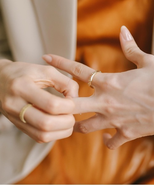 Ops.（オプス）の「アクセサリー リング レディース シルバー925 シンプル 【mielikki-pudota-ring ミエリッキ・プドタ】（リング・レディース・シルバー/イエローゴールド・11号/13号/15号）」の7枚目の写真