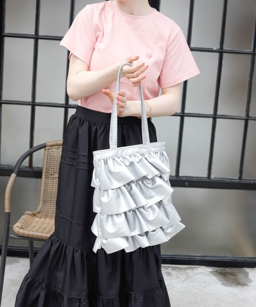 Birthday room（バースデイルーム）の「フェイクレザーフリルバッグ / fake leather frill bag（ショルダーバッグ・レディース・シルバー/ブラック・FREE）」の9枚目の写真