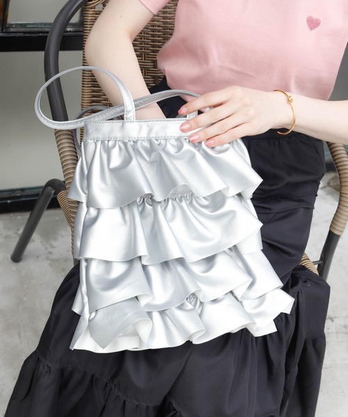 Birthday room（バースデイルーム）の「フェイクレザーフリルバッグ / fake leather frill bag（ショルダーバッグ・レディース・シルバー/ブラック・FREE）」の11枚目の写真