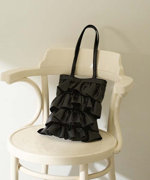 Birthday room（バースデイルーム）の「フェイクレザーフリルバッグ / fake leather frill bag（ショルダーバッグ・レディース・シルバー/ブラック・FREE）」の18枚目の写真