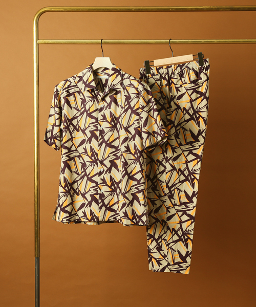 DESIGNWORKS(デザインワークス)の「【セットアップ対応】アフリカンバティック柄 半袖シャツ(シャツ/ブラウス・メンズ・ブラウン/ブラック・50/48)」の4枚目の写真