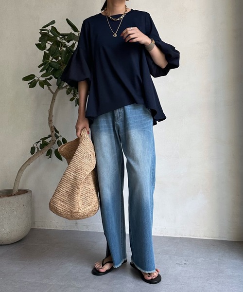 DouDou（ドゥドゥ）の「ライトオンス裾スリットデニム（デニムパンツ・レディース・スカイブルー/ブルー・36/38）」の19枚目の写真