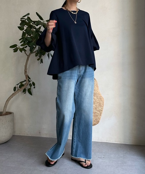 DouDou（ドゥドゥ）の「ライトオンス裾スリットデニム（デニムパンツ・レディース・スカイブルー/ブルー・36/38）」の10枚目の写真