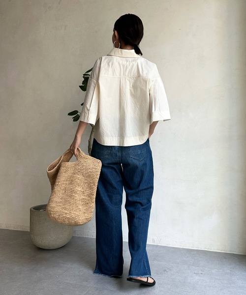 DouDou（ドゥドゥ）の「ライトオンス裾スリットデニム（デニムパンツ・レディース・スカイブルー/ブルー・36/38）」の8枚目の写真