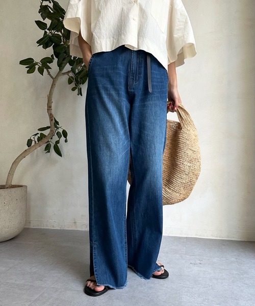 DouDou（ドゥドゥ）の「ライトオンス裾スリットデニム（デニムパンツ・レディース・スカイブルー/ブルー・36/38）」の17枚目の写真