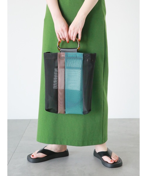 ehka sopo（エヘカソポ）の「配色メッシュトートバッグ（ハンドバッグ・レディース・ブラック/ベージュ/ブラウン・F）」の8枚目の写真