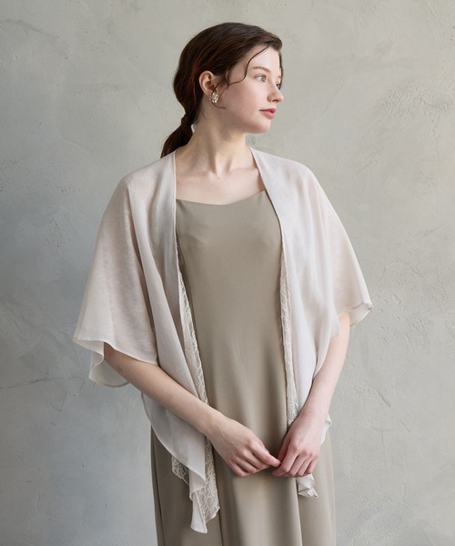 AIMER（エメ）の「シフォン×レース リバーシブルストール（ストール/ショール・レディース・ブラック/オフホワイト/グレイッシュベージュ/ベージュ・FREE）」の15枚目の写真