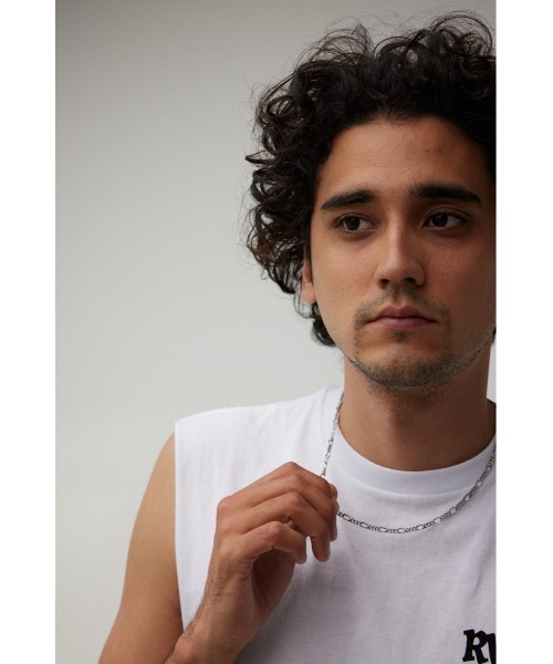 AZUL by moussy（アズールバイマウジー）の「フィガロチェーンネックレス（ネックレス・メンズ・シルバー・FREE）」の2枚目の写真