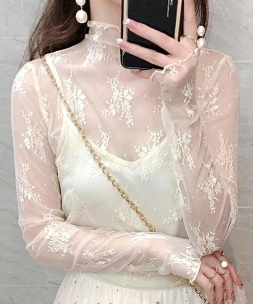 Coo+i(クーイ)の「花柄ハイネックシアーカットソー(Tシャツ/カットソー・レディース・ブラック/ホワイト・FREE)」の6枚目の写真