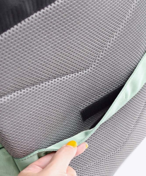 anello(アネロ)の「LAYER 2LAYERD BACKPACK(R)(バックパック/リュック・レディース・ブラック/オレンジ/モスグリーン/ベージュ・-)」の9枚目の写真
