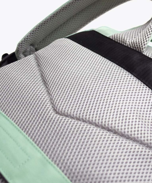 anello(アネロ)の「LAYER 2LAYERD BACKPACK(R)(バックパック/リュック・レディース・ブラック/オレンジ/モスグリーン/ベージュ・-)」の20枚目の写真
