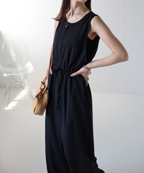 sakishimatokyo（サキシマトーキョー）の「フロントジップ