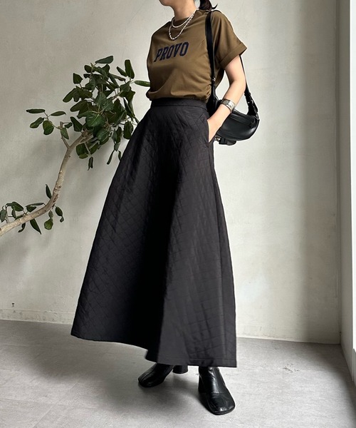 DouDou(ドゥドゥ)の「キルティングフレアスカート(スカート・レディース・モカ/ブラック/オフホワイト・FREE)」の6枚目の写真