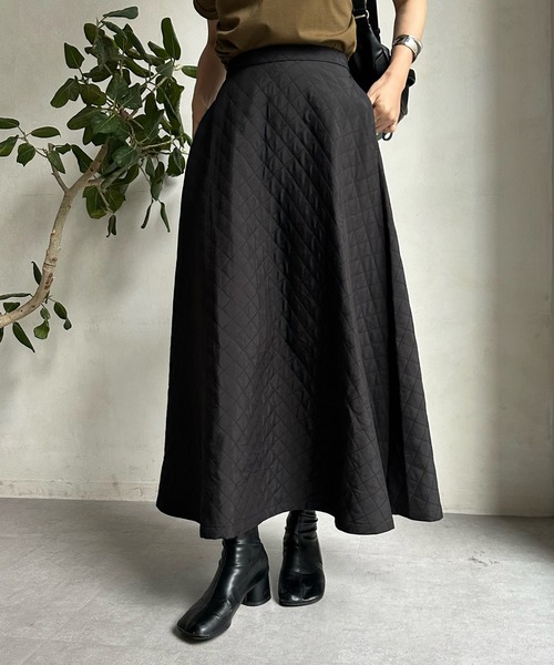 DouDou(ドゥドゥ)の「キルティングフレアスカート(スカート・レディース・モカ/ブラック/オフホワイト・FREE)」の9枚目の写真