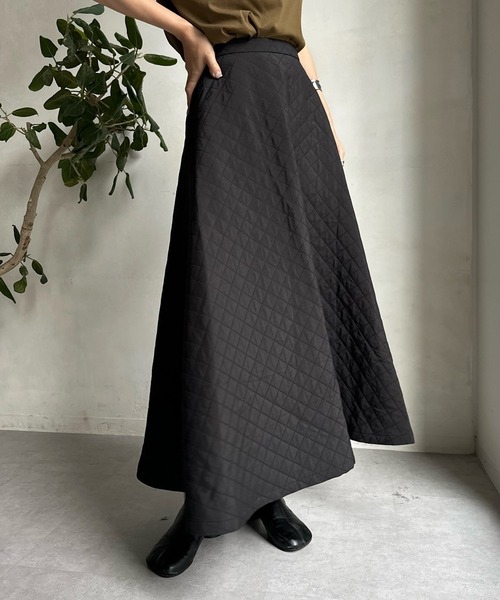 DouDou(ドゥドゥ)の「キルティングフレアスカート(スカート・レディース・モカ/ブラック/オフホワイト・FREE)」の12枚目の写真