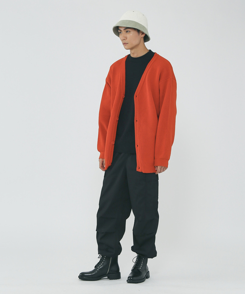 MYSELF ABAHOUSE（マイセルフアバハウス）の「ルーズシルエット ハイゲージ ポリ Vネック ニット カーディガン（カーディガン/ボレロ・メンズ・ブラック/ベージュ/オレンジ/ホワイト系その他/ブルー系その他・S/M/L/XL）」の18枚目の写真