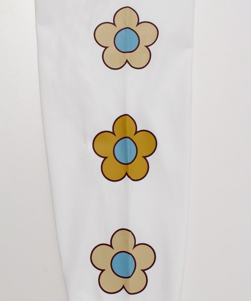 ALWAYS GOOD TIME(オルウェイズグッドタイム)の「【THE POWERPUFF GIRLS/パワーパフガールズ】プリントロングスリーブTシャツ(Tシャツ/カットソー・レディース・ホワイト系4/ブラック系2/ブラック系3/ブラック系1/ホワイト系2/ホワイト系3/ブラック系4/ホワイト系1・M)」の20枚目の写真