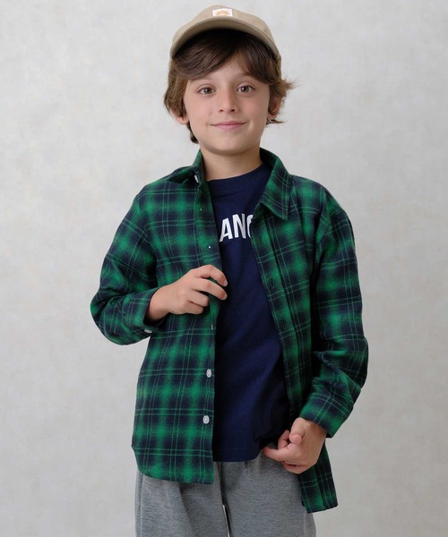 ZI-ON(ジーオン)の「ちょいオーパーサイズネルチェックシャツ(シャツ/ブラウス・キッズ・レッド系その他/グリーン/ホワイト×ブラック/ベージュ/ダークベージュ/レッド・150cm/130cm/120cm/140cm/160cm)」の1枚目の写真