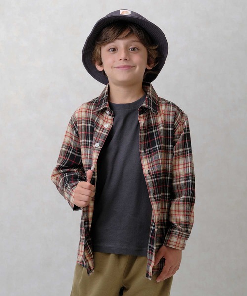 ZI-ON(ジーオン)の「ちょいオーパーサイズネルチェックシャツ(シャツ/ブラウス・キッズ・レッド系その他/グリーン/ホワイト×ブラック/ベージュ/ダークベージュ/レッド・150cm/130cm/120cm/140cm/160cm)」の4枚目の写真