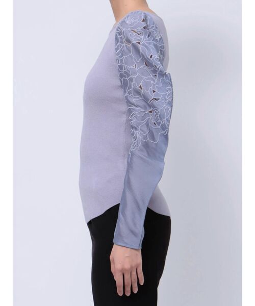 LAGUNAMOON（ラグナムーン）の「エンブロイダリースリーブニットトップス（ニット/セーター・レディース・ブラック/ラベンダー/アイボリー・FREE）」の5枚目の写真