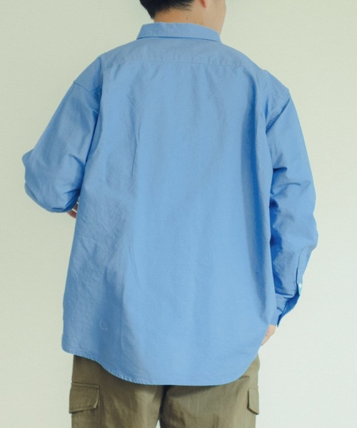 ITEMS URBANRESEARCH（アイテムズ アーバンリサーチ）の「ワンポイント刺繍 OXボタンダウンシャツ（シャツ/ブラウス・メンズ・オフホワイト/チャコールグレー/ブルー・MEDIUM/LARGE）」の17枚目の写真