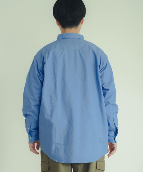 ITEMS URBANRESEARCH（アイテムズ アーバンリサーチ）の「ワンポイント刺繍 OXボタンダウンシャツ（シャツ/ブラウス・メンズ・オフホワイト/チャコールグレー/ブルー・MEDIUM/LARGE）」の21枚目の写真